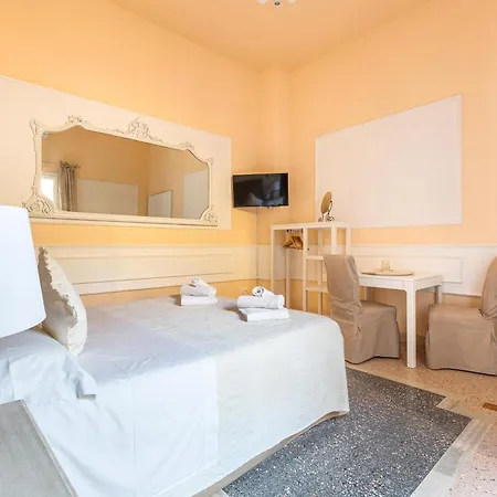 Oda ve Kahvaltı Dimora Le Tre Muse Lecce